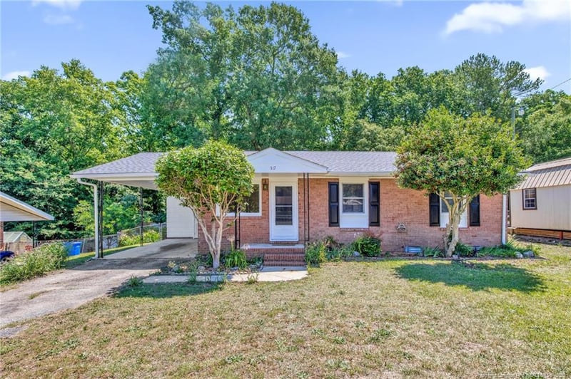 317 Lynhurst Dr, Fayetteville, NC 28314