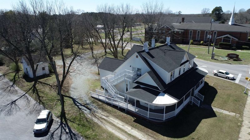 317 W Main St, Sanford, NC 27322