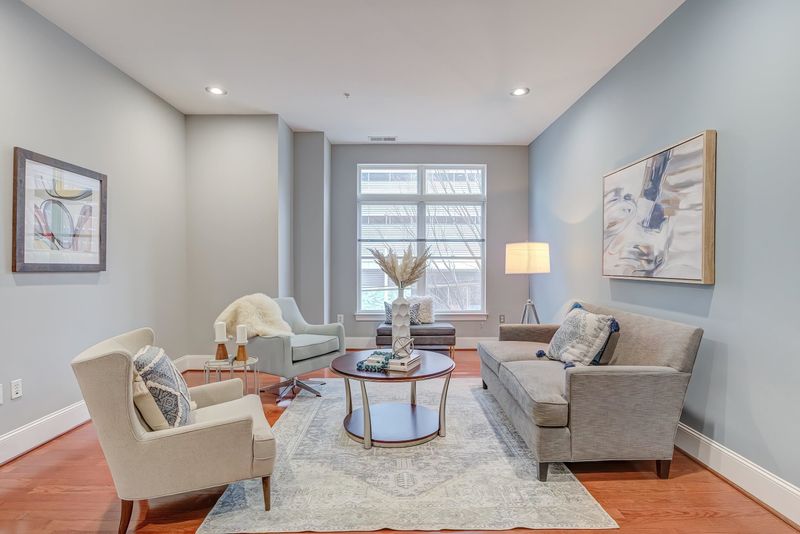317 W Morgan St #213, Raleigh, NC 27601