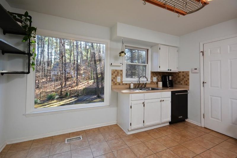 317 Old Fox Trl, Durham, NC 27713