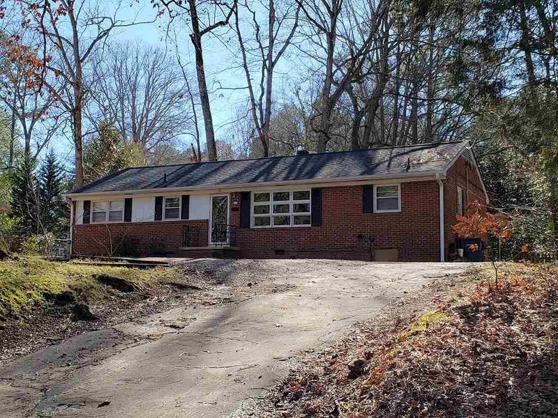 317 Queen Rd, Sanford, NC 27330