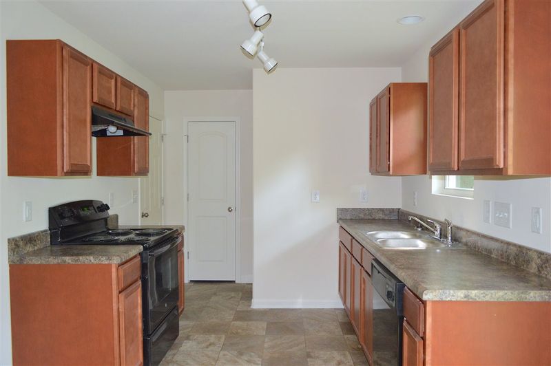 317 Randolph Dr, Clayton, NC 27520