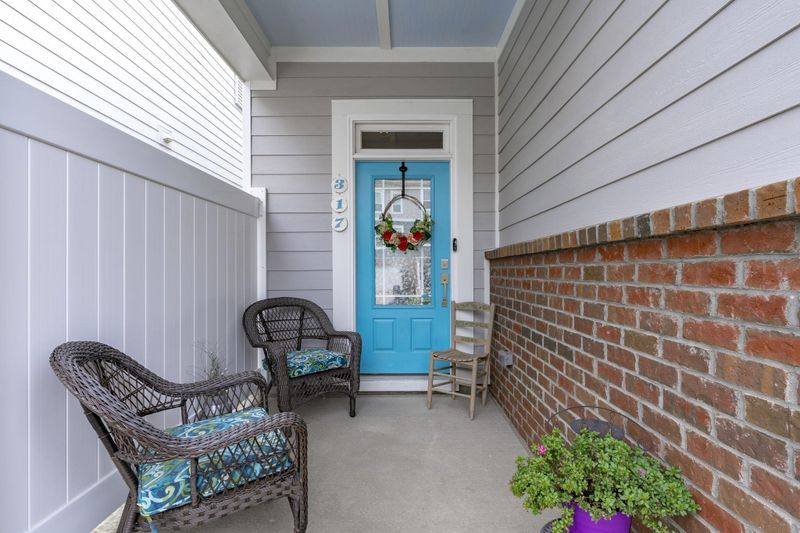 317 Skymont Dr, Holly Springs, NC 27540