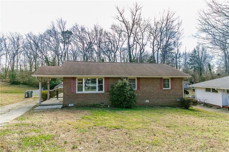 317 Tryon St, Burlington, NC 27217