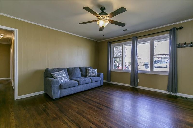 317 Tryon St, Burlington, NC 27217