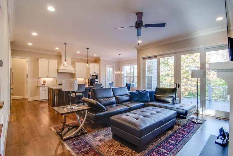 317 Villa Dr, Durham, NC 27712