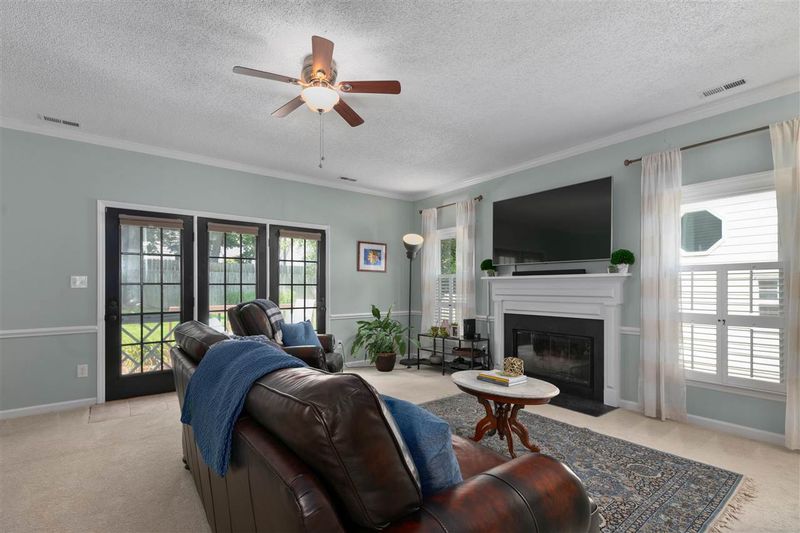 317 Wax Myrtle Ct, Cary, NC 27513