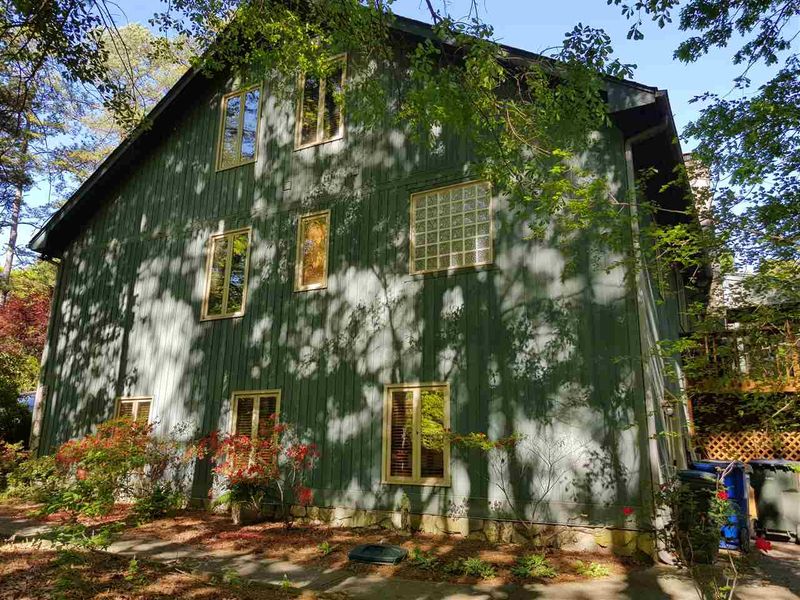 317 Woodcliff Rd, Raleigh, NC 27609