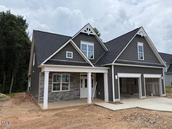 318 Abingdon Farms Dr, Selma, NC 27576