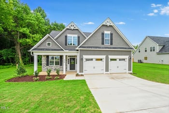 318 Abingdon Farms Dr, Selma, NC 27576