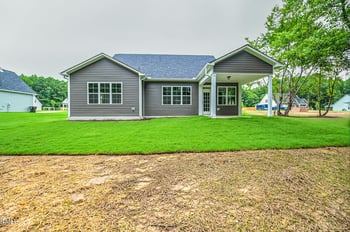 318 Abingdon Farms Dr, Selma, NC 27576