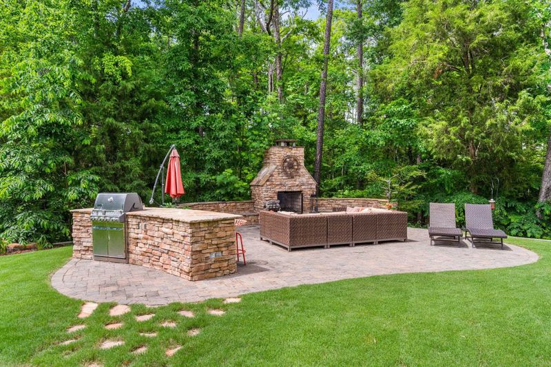 318 Bay Willow Ct, Cary, NC 27519