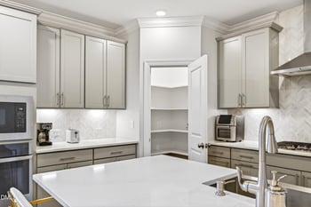 318 Ber Creek Dr, Fuquay Varina, NC 27526