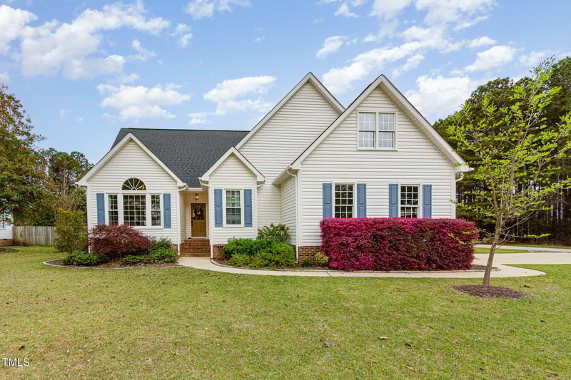 318 Blanchard Rd, Fuquay Varina, NC 27526