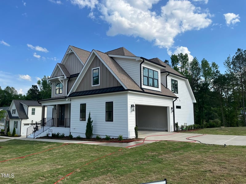 318 Deer Tail Ln, Fuquay Varina, NC 27526