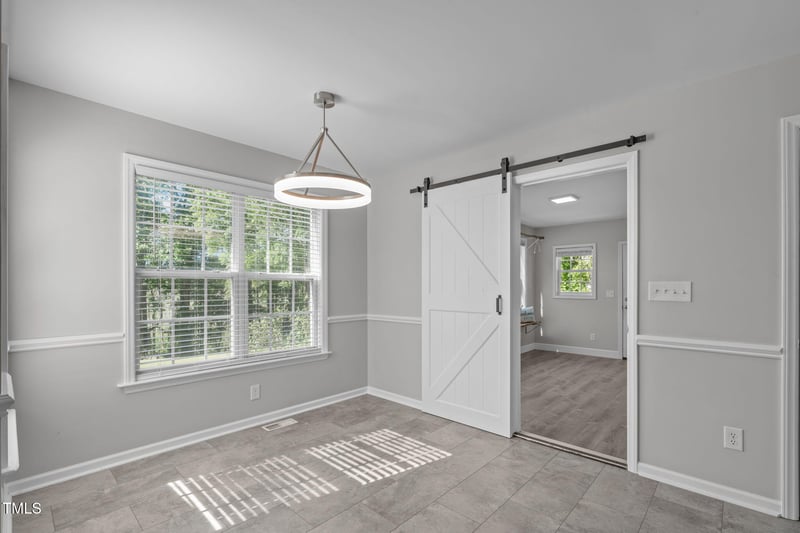 318 Duck Pond Ln, Clayton, NC 27520