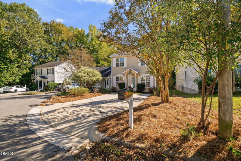 318 Glaston Ct, Apex, NC 27502