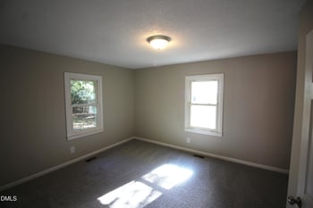318 Harnett St, Benson, NC 27504