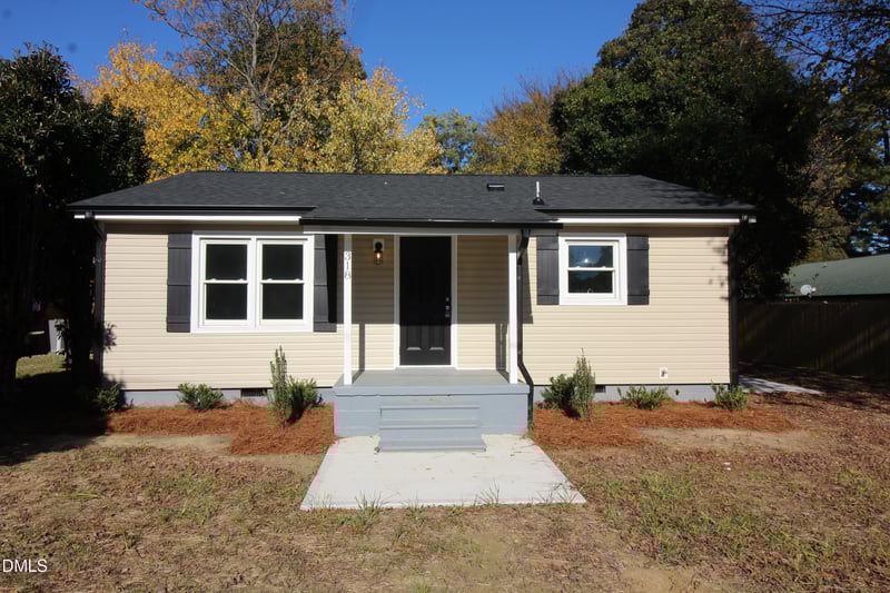 318 Harnett St, Benson, NC 27504