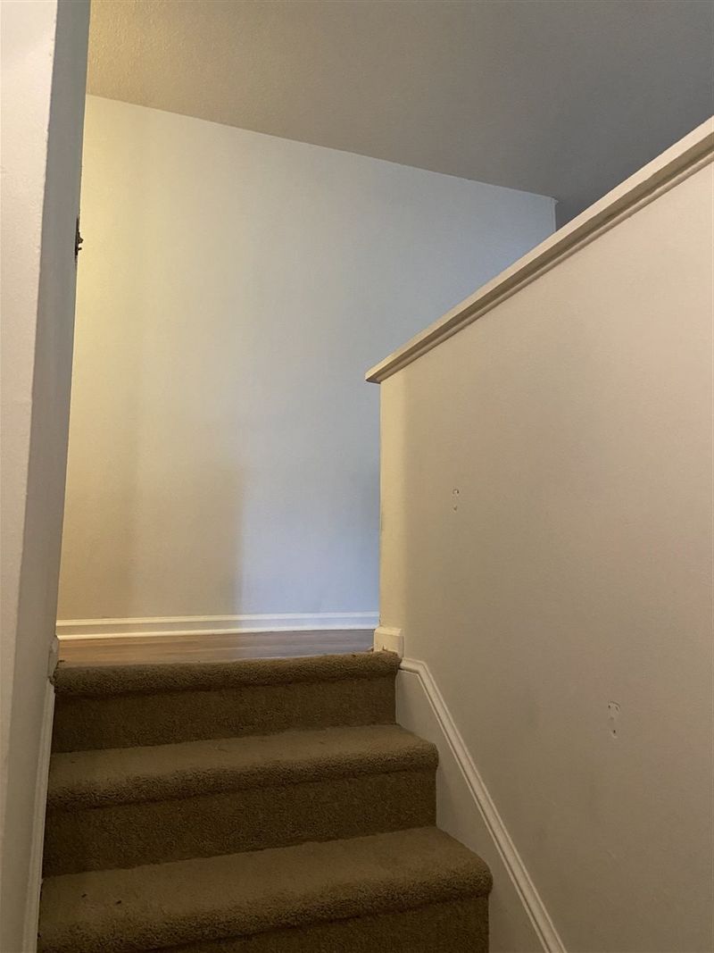 318 Hemlock St, Cary, NC 27513