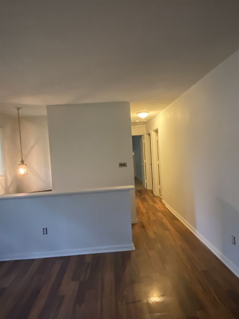 318 Hemlock St, Cary, NC 27513