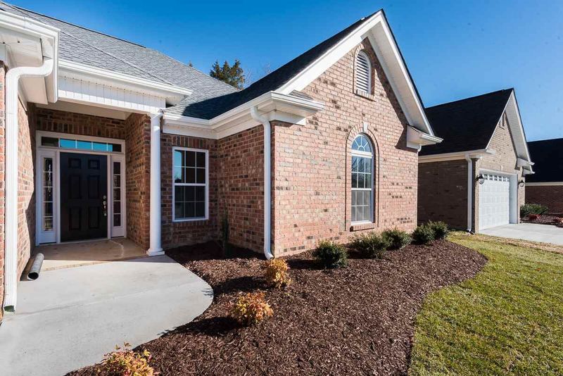 318 Kims Dr, Graham, NC 27253