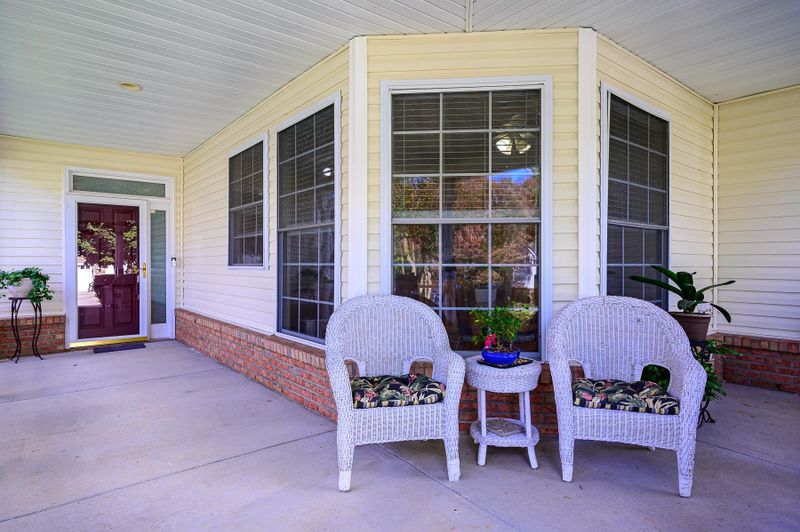 318 Knotts Valley Ln, Cary, NC 27519