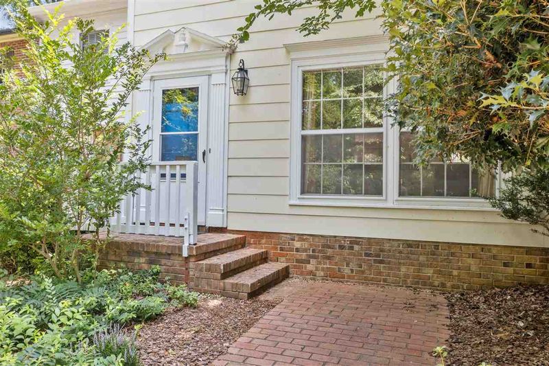 318 Mccauley St #3, Chapel Hill, NC 27516