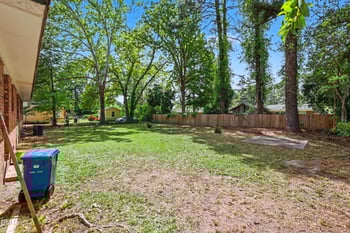 318 Mcpherson Church Rd, Fayetteville, NC 28303