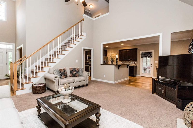 318 Mill Creek Dr, Clayton, NC 27527