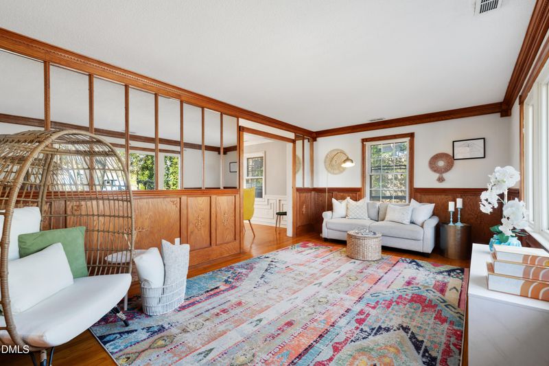 318 E Millbrook Rd, Raleigh, NC 27609