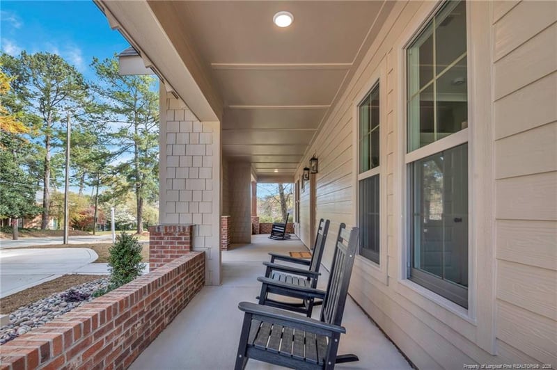 318 Pinecrest Dr, Fayetteville, NC 28305