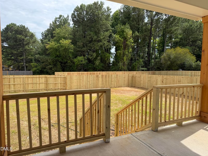 318 Powhatan Dr, Fuquay Varina, NC 27526