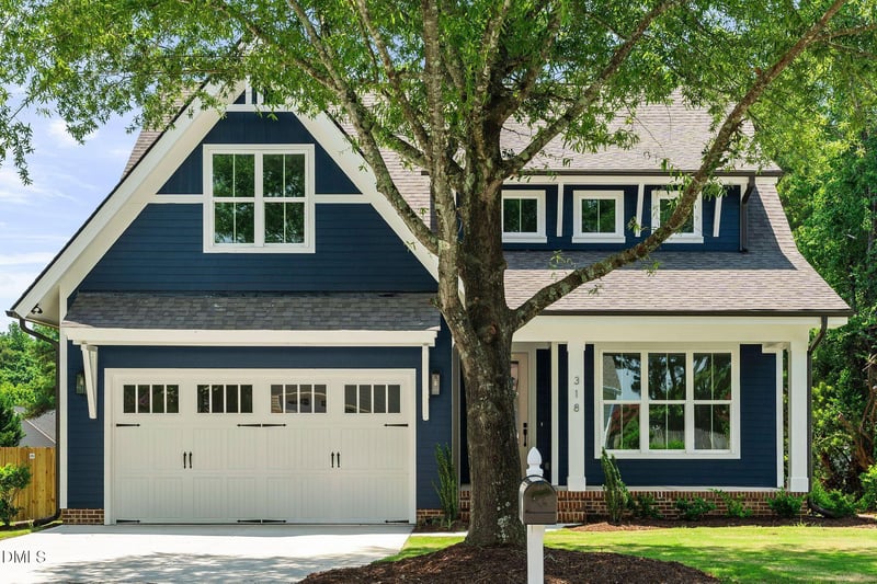 318 Powhatan Dr, Fuquay Varina, NC 27526