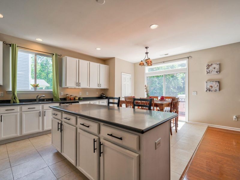 318 Rondelay Dr, Durham, NC 27703