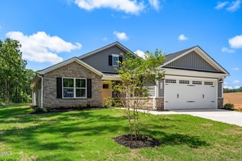 318 Rothbury Ct, Sanford, NC 27330