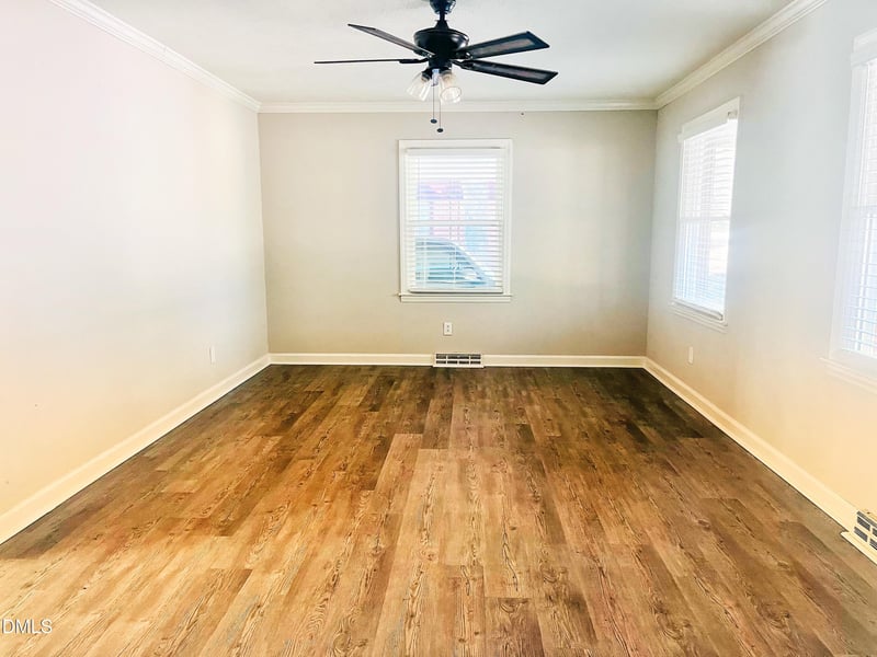 318 S Mcpherson Church Rd, Fayetteville, NC 28303