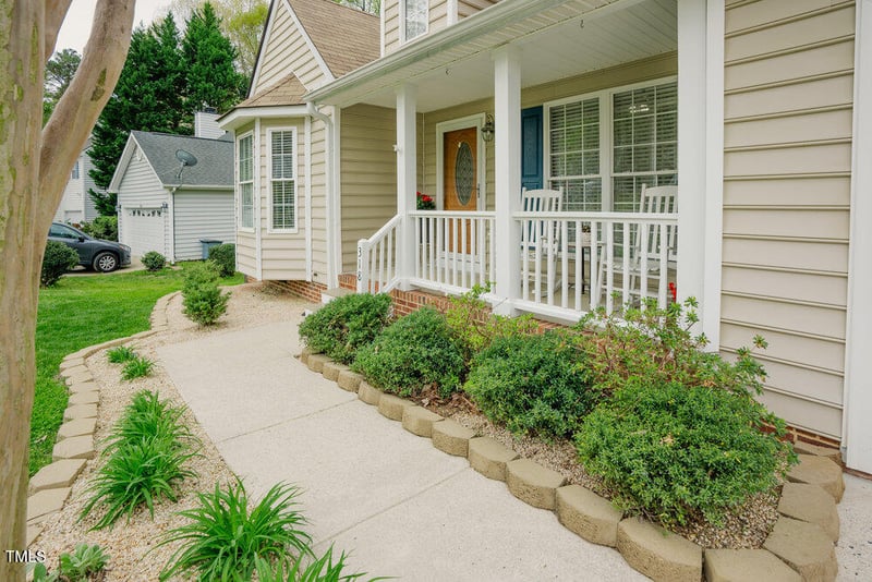 318 Tillamook Dr, Wake Forest, NC 27587