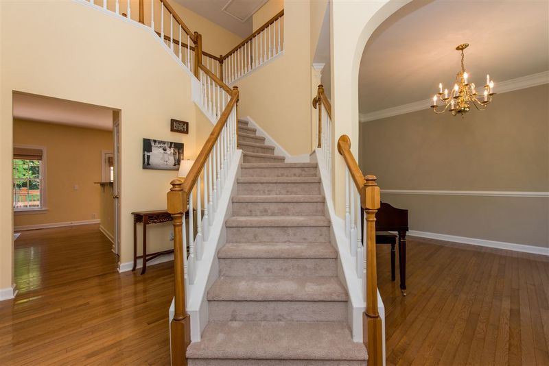 318 Wedgemere St, Cary, NC 27502