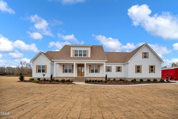 3180 Oakridge River Rd, Fuquay Varina, NC 27526