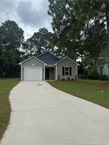 319 Bighorn Dr, Fayetteville, NC 28303