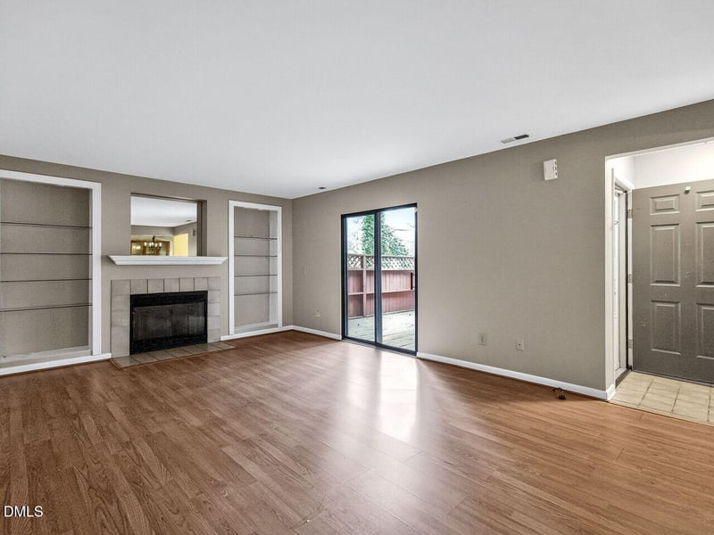 319 Brookberry Cir, Chapel Hill, NC 27517