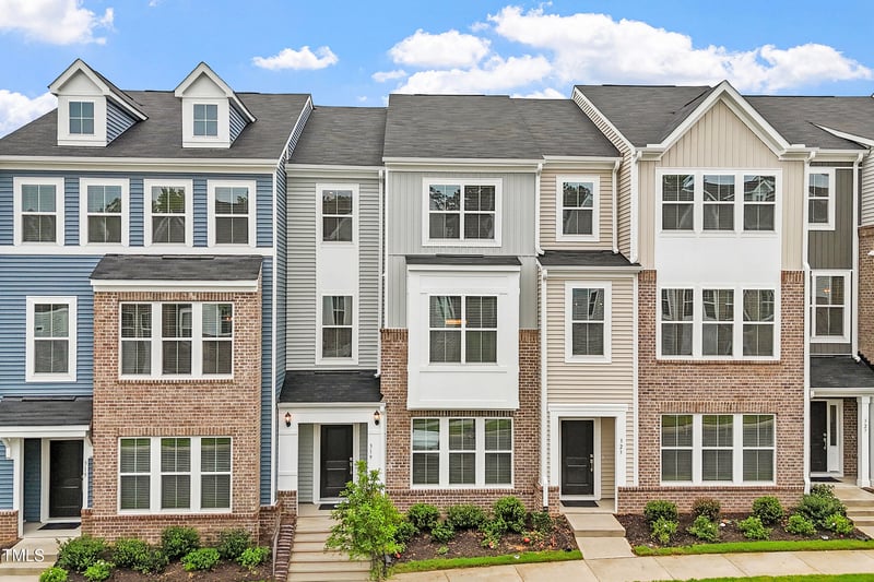 319 Chesapeake Commons St #103, Garner, NC 27529