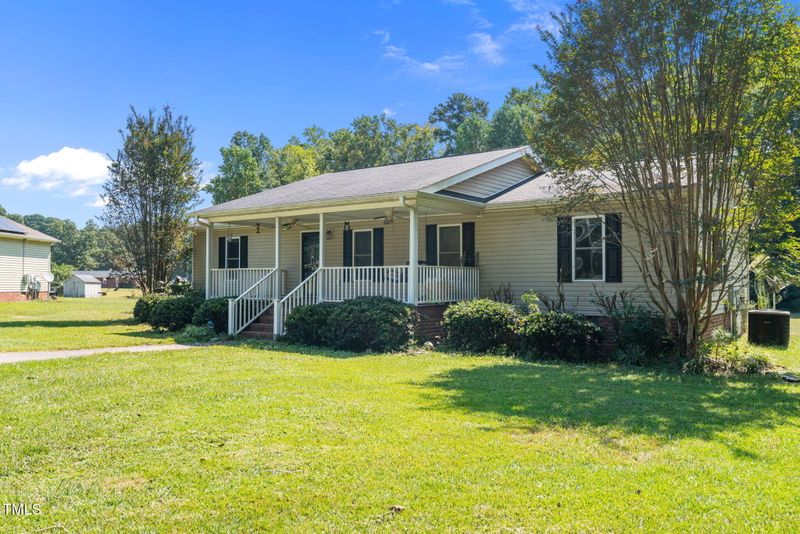319 S Currie Dr, Sanford, NC 27330