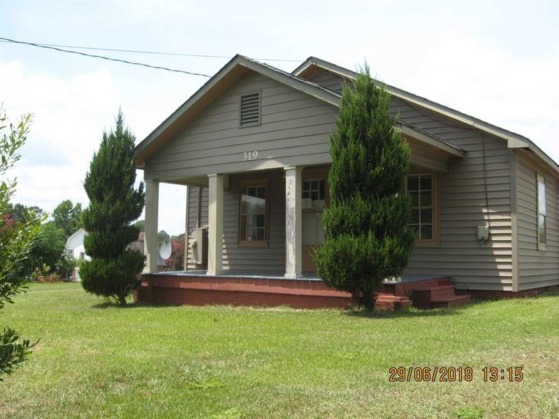 319 E Depot St, Angier, NC 27501