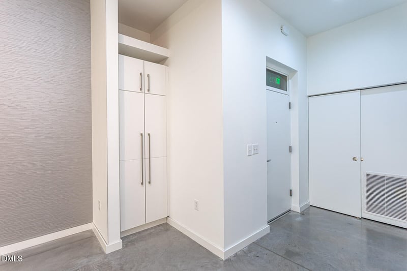 319 Fayetteville St #405, Raleigh, NC 27601