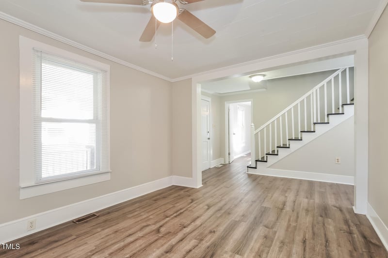 319 Hall Ave, Burlington, NC 27217