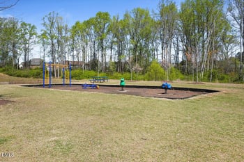 319 Joneshaven Dr, Fuquay Varina, NC 27526