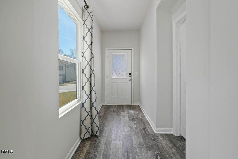 319 Joneshaven Dr, Fuquay Varina, NC 27526