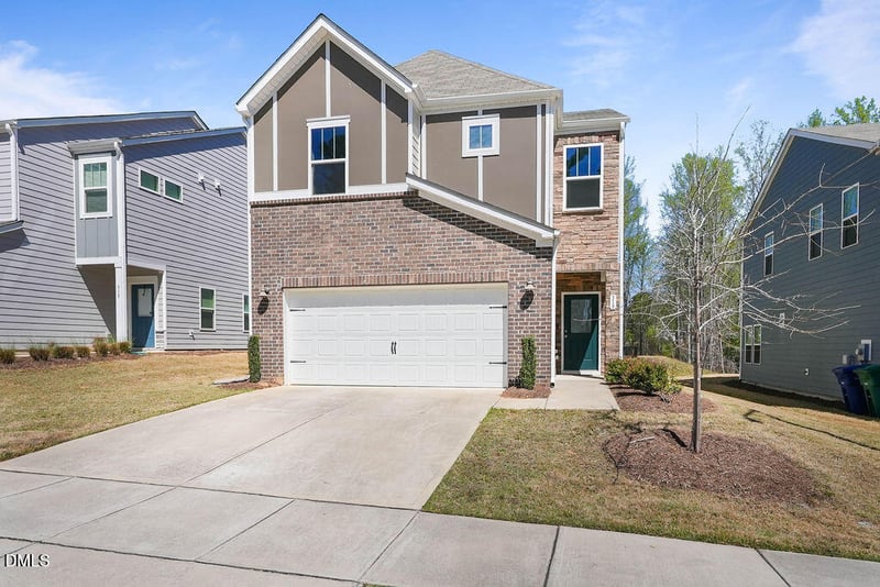 319 Joneshaven Dr, Fuquay Varina, NC 27526